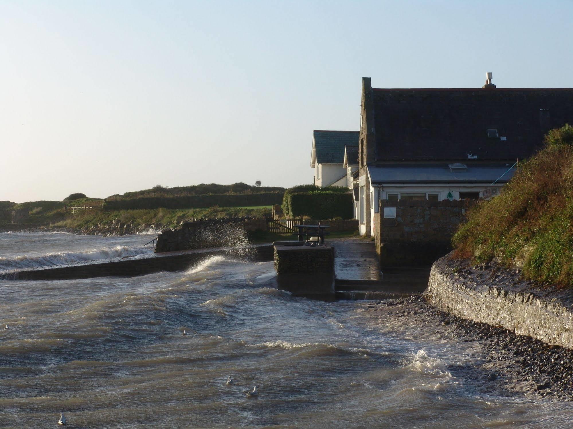 Хостел Yha Port Eynon Екстер'єр фото